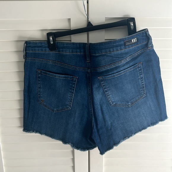 KUT FROM THE KLOTH GIDGET JEAN SHORTS - Picture 3 of 4
